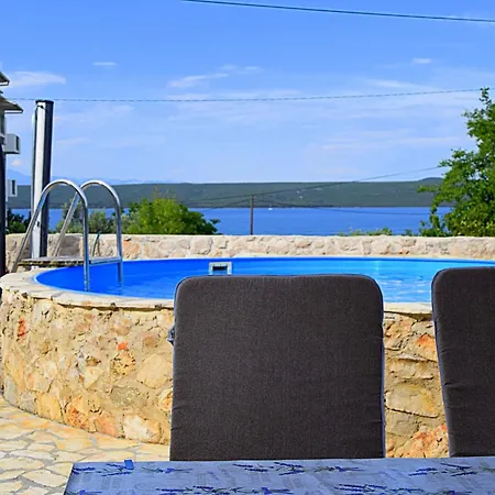 In Mit Privatem Pool By Interhome Casa vacanze *